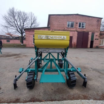 Корнепідживлювач