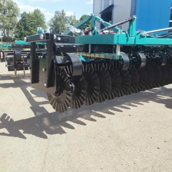 Агрегат вертикального обробітку грунту ВТ-7