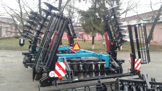 Борони дискові важкі причіпні серії БДВП