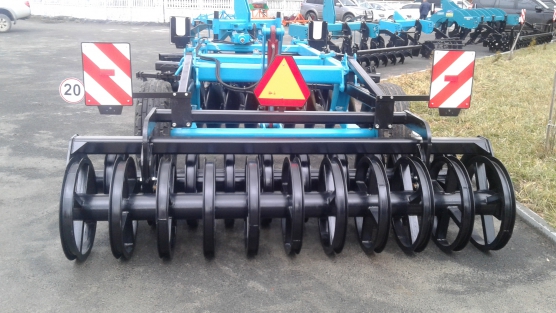 Борона дискова важка причіпна БДВП-2,5 з швелерним катком
