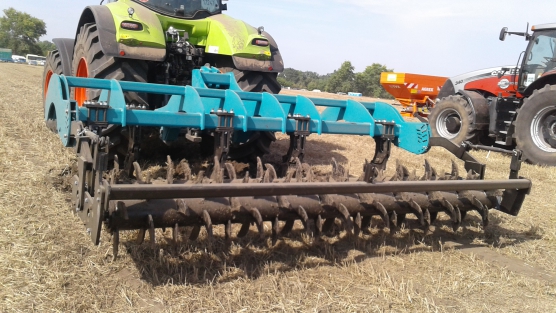 Чизел-глибокорозпушувач ЧГ-4 В (двухрядний)