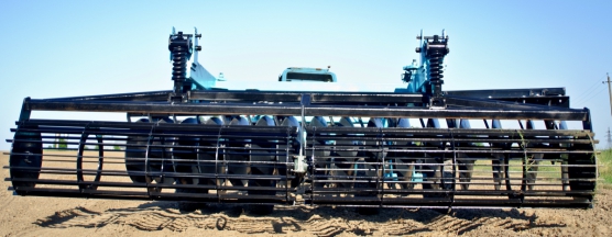 Прикотуючий каток планчастий